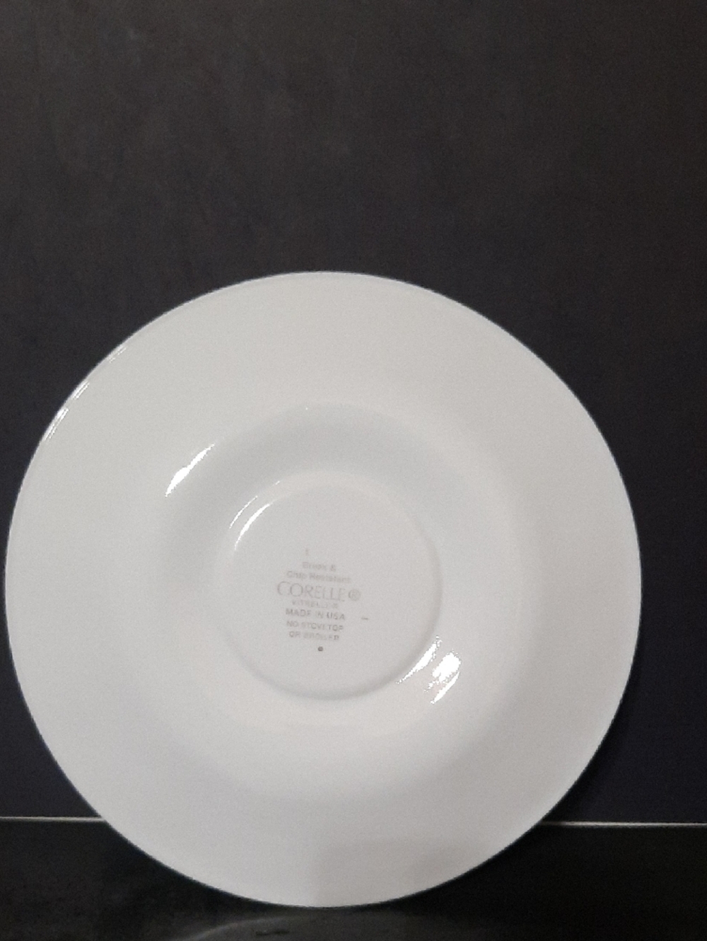 Corelle Country Cottage Pattern with Pale Blue Hearts and Green Vine Border - Picture 4 of 6